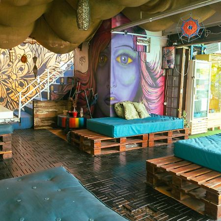 Oceanic Hostel Balneário Camboriú Екстериор снимка