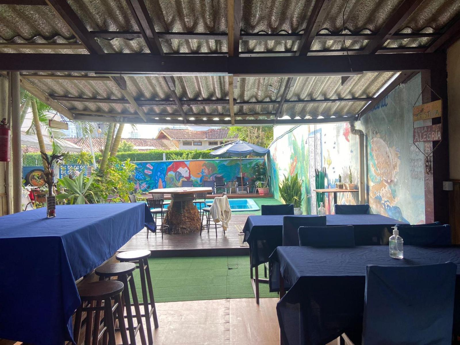Oceanic Hostel Balneário Camboriú Екстериор снимка