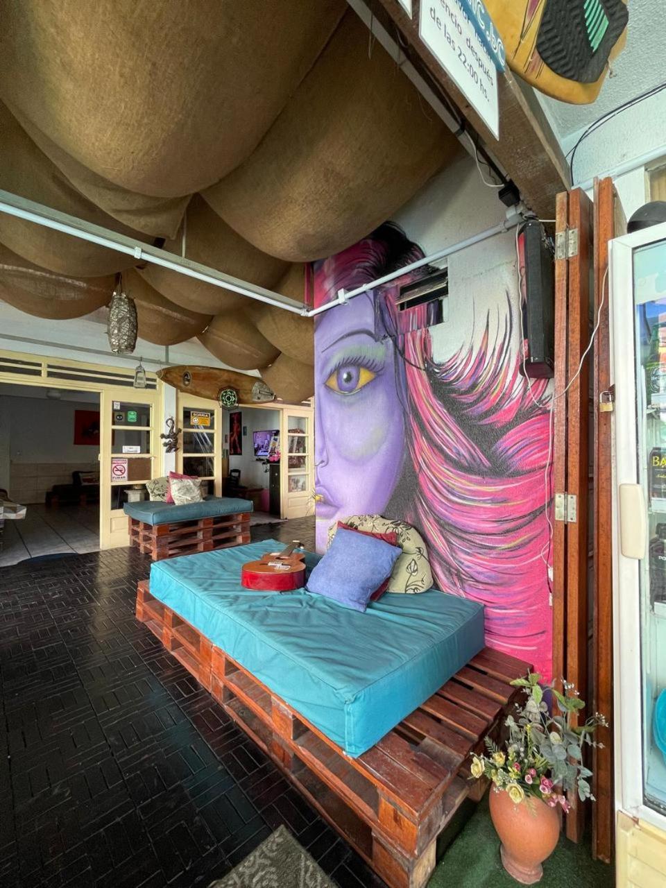 Oceanic Hostel Balneário Camboriú Екстериор снимка