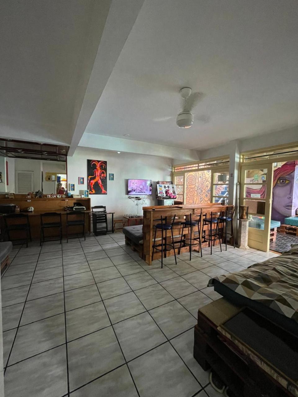 Oceanic Hostel Balneário Camboriú Екстериор снимка