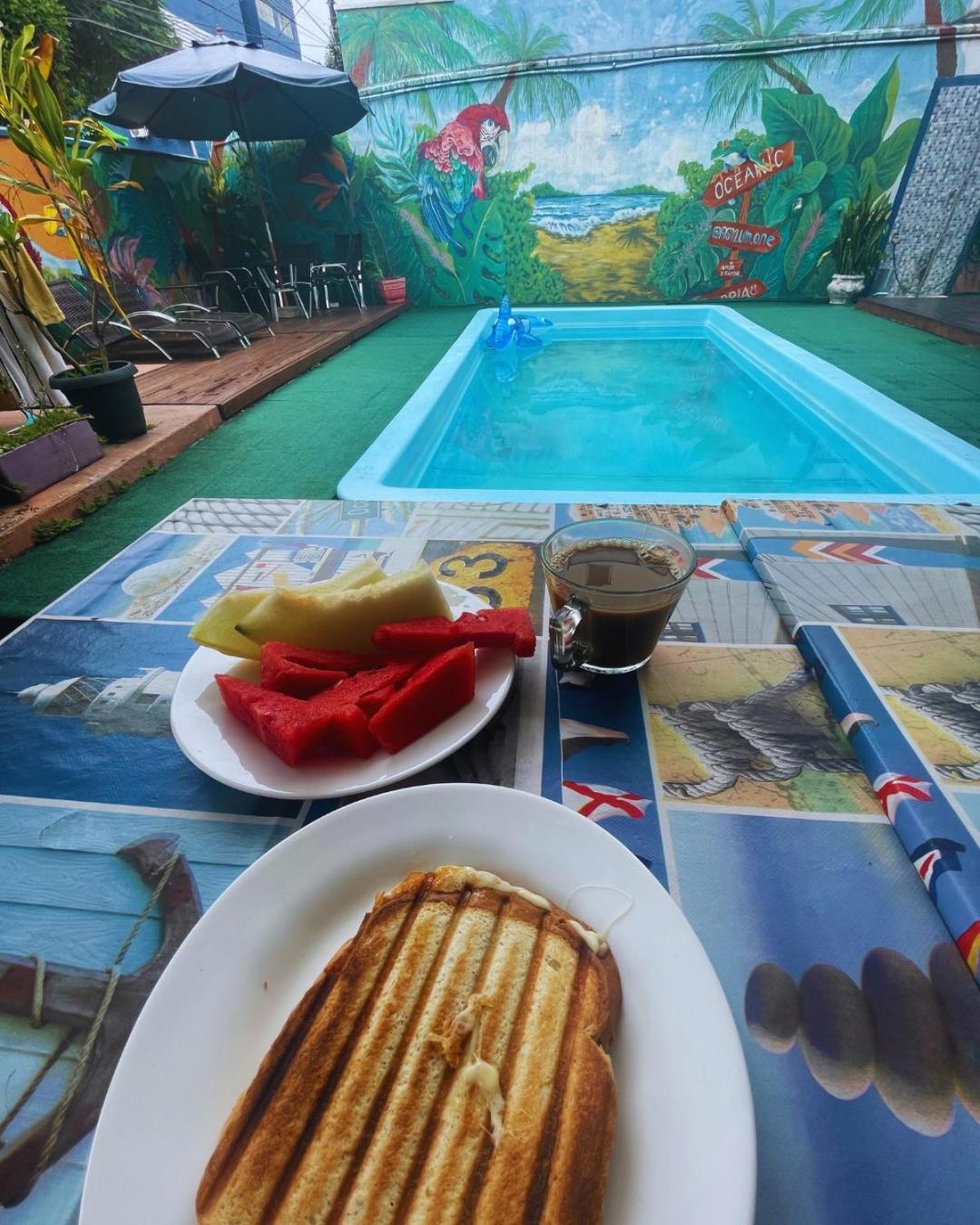 Oceanic Hostel Balneário Camboriú Екстериор снимка
