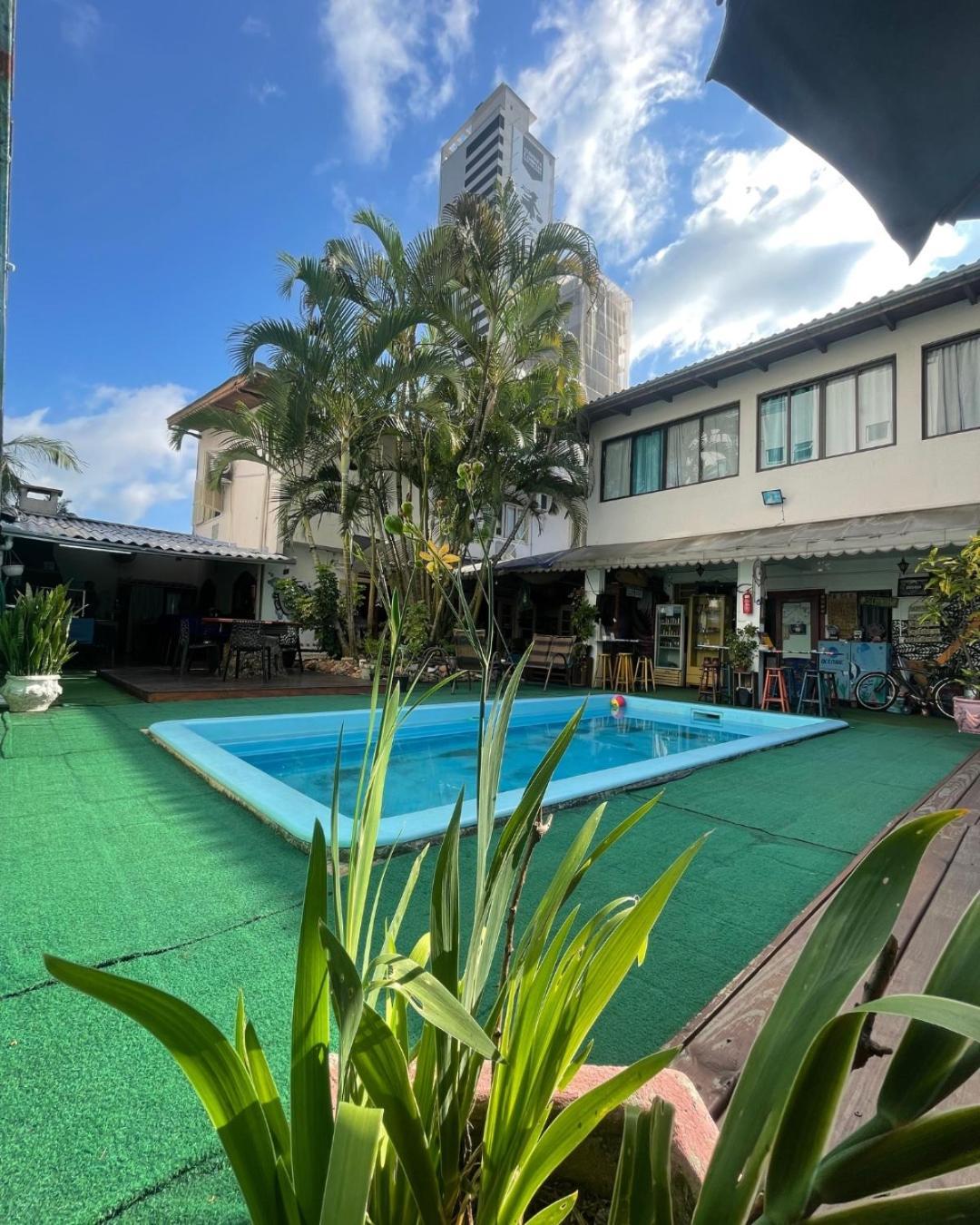Oceanic Hostel Balneário Camboriú Екстериор снимка