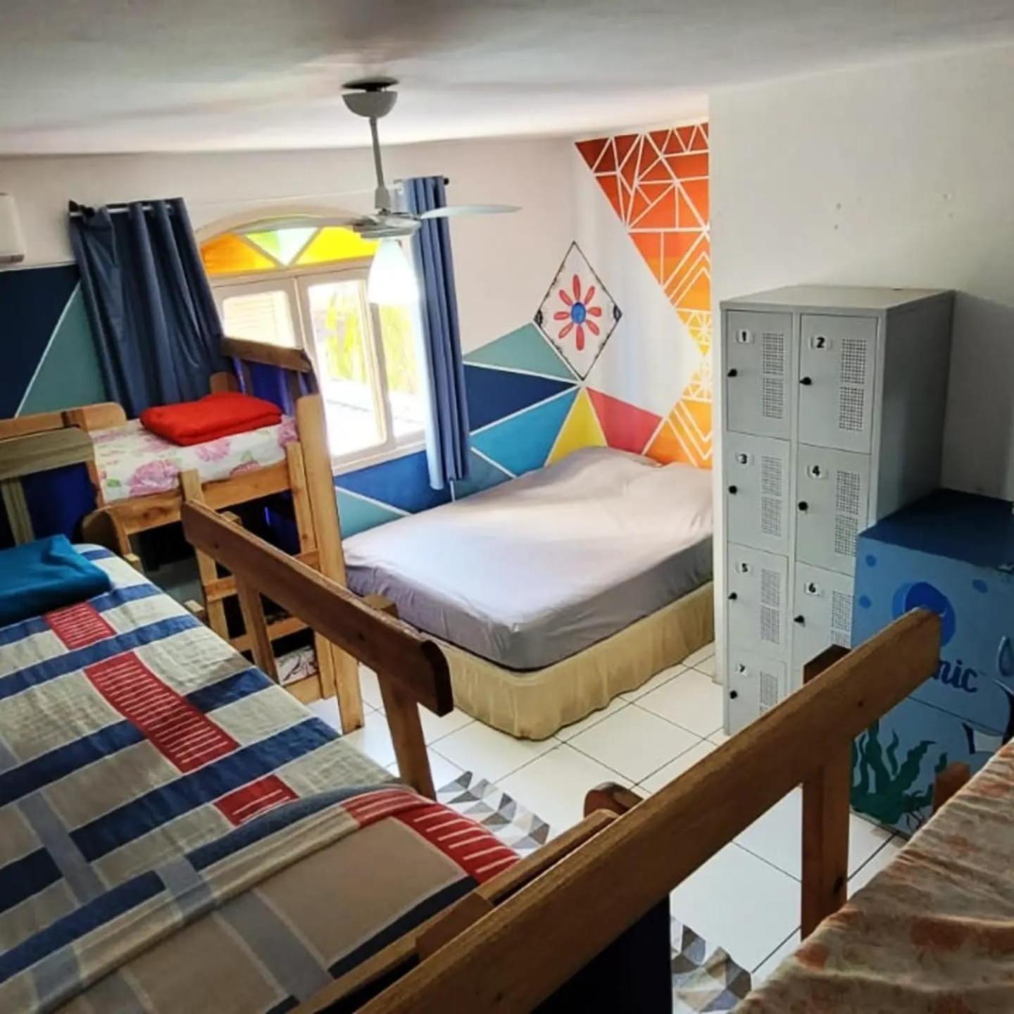 Oceanic Hostel Balneário Camboriú Екстериор снимка